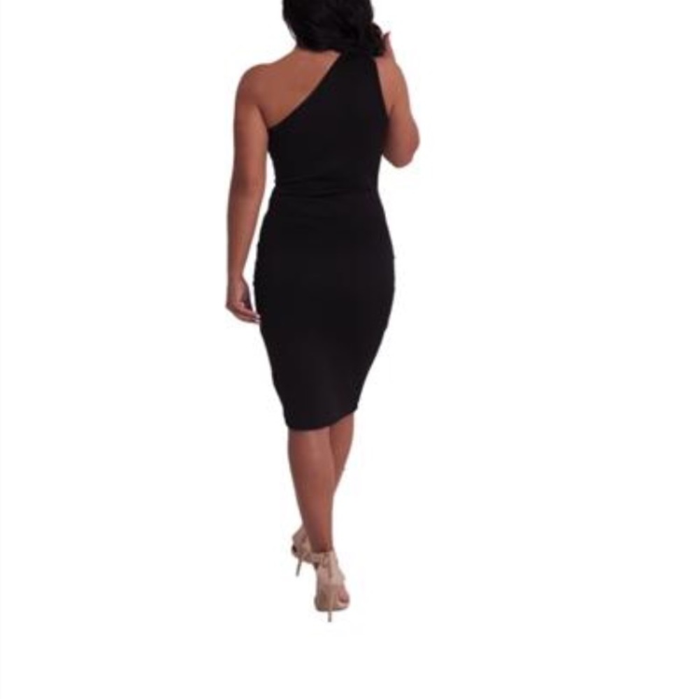 Sexy Black Dress Cut Out Detail  ❤️FINAL price ❤️ - Picture 2 of 2